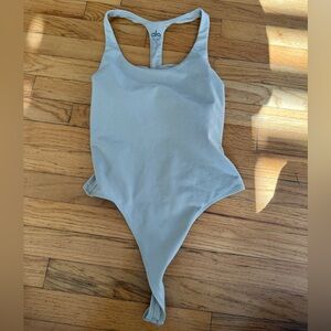 Alo Yoga Beige Racerback Bodysuit – XS – Light Wear / Marks (See Photos)